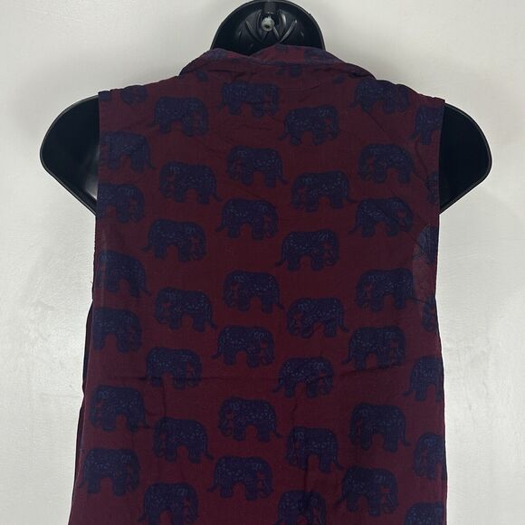 ModCloth Women's M Elephant Print Button Down Collared Asymmetrical Hem - Picture 7 of 10